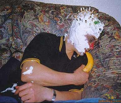 Funny Picture - True Stories Jokes funny pictures - First one asleep loses!